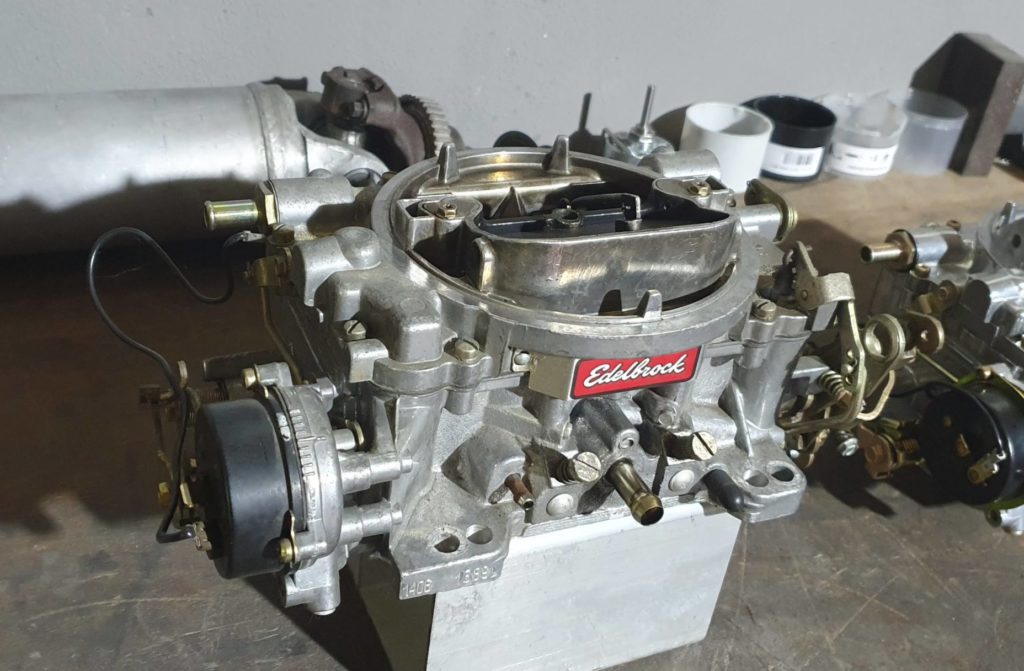edelbrock-v8-vergaser-tuning