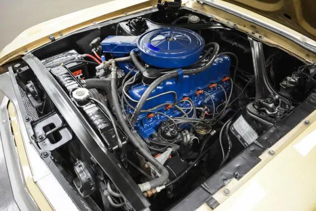 1968 Ford Mustang mit 200 cui Reihensechszylinder – Zündung und Vergaser einstellen